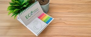 Set de bureau personnalisé avec bloc-notes et post-it pour l'entreprise Ecologique Nettoyage.